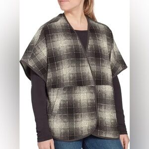 The North Face Crescent Plaid Poncho Size XL Women
